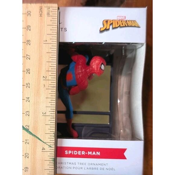 2024 Hallmark Marvel SPIDER MAN on WINDOW Christmas Resin Ornament NEW +BOX - Picture 3 of 6